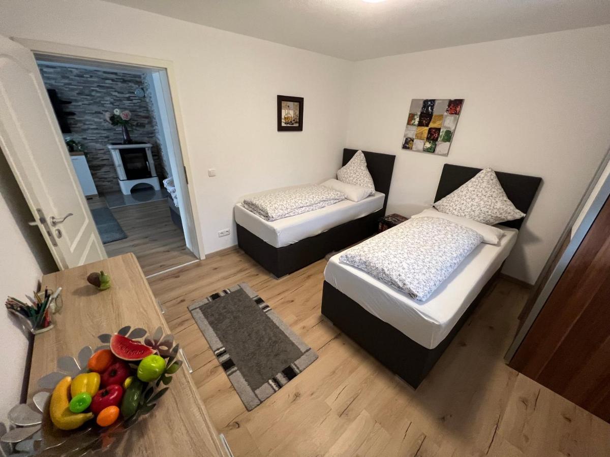 Terrassenwohnung In Estenfeld Bei Wuerzburg Екстер'єр фото