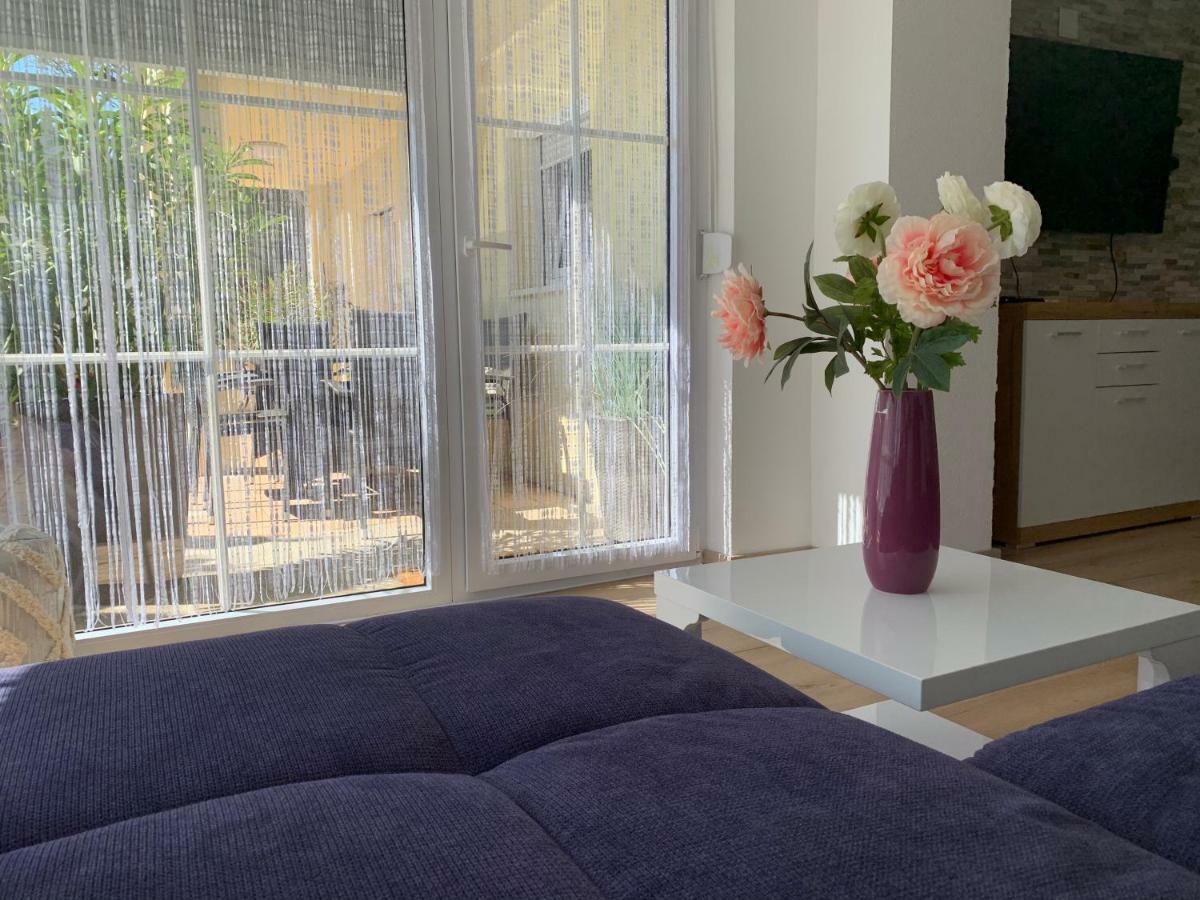 Terrassenwohnung In Estenfeld Bei Wuerzburg Екстер'єр фото