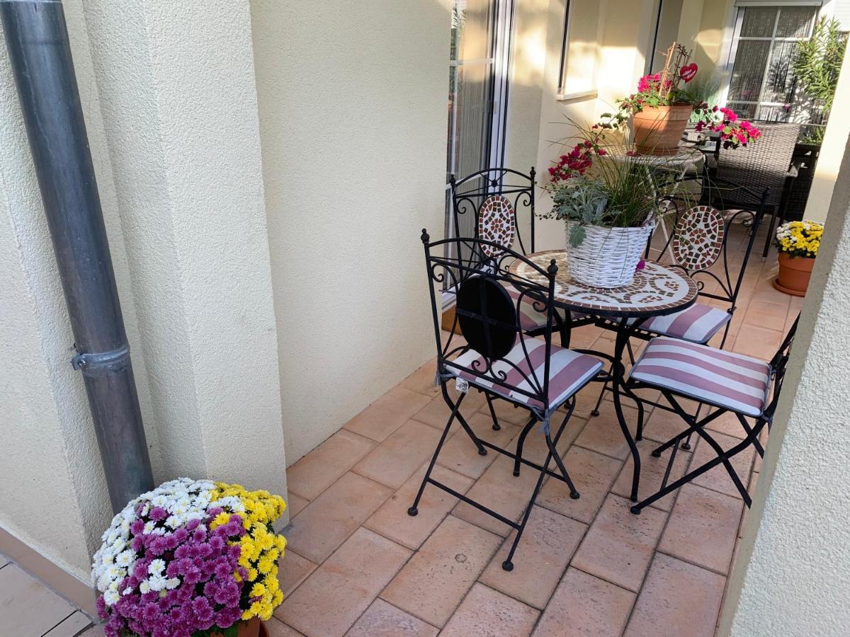 Terrassenwohnung In Estenfeld Bei Wuerzburg Екстер'єр фото